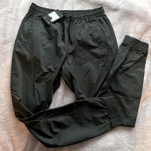 Nike Joggers - Size M